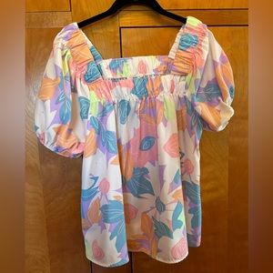 Entro Size Small Floral Square Neck Blouse